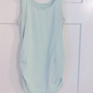 Old Navy maternity tank in mint